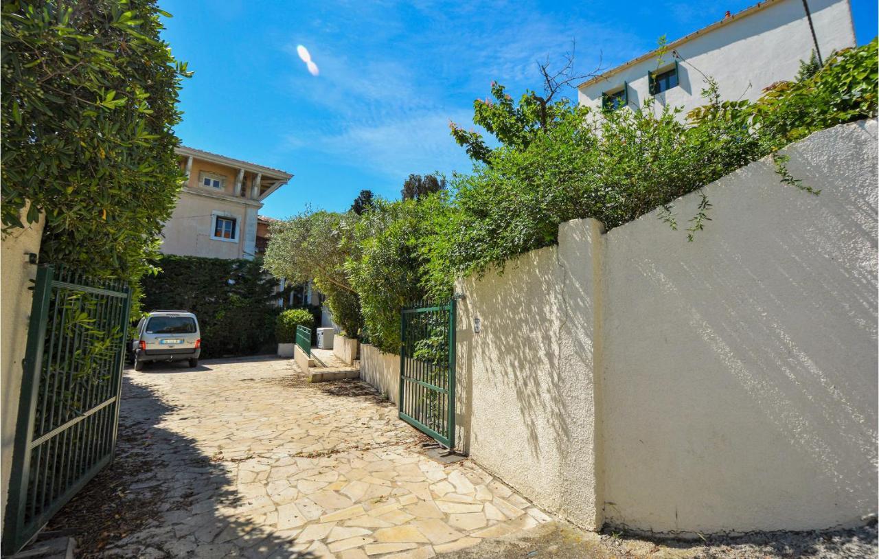 Cozy Home In Sete With Outdoor Swimming Pool Екстер'єр фото
